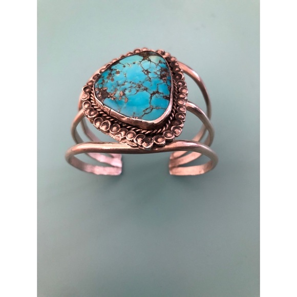 Vintage Native American Turquoise & Sterling Silver Tri-Shank Cuff Bracelet - Picture 4 of 14